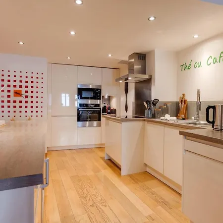 Apartment La Tour Du - Beautiful In The Heart Of *