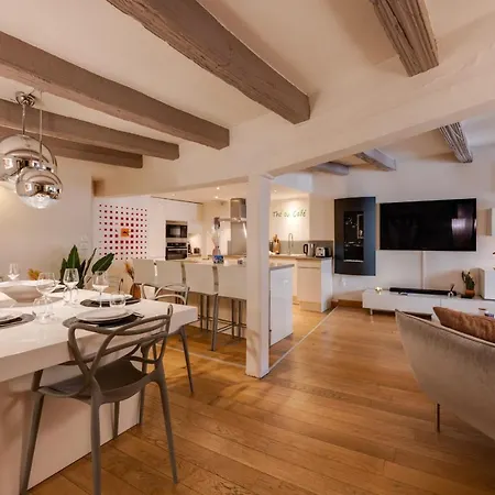 Apartment La Tour Du - Beautiful In The Heart Of *