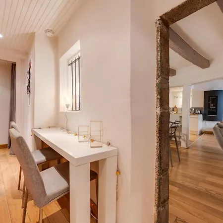 Apartment La Tour Du - Beautiful In The Heart Of *